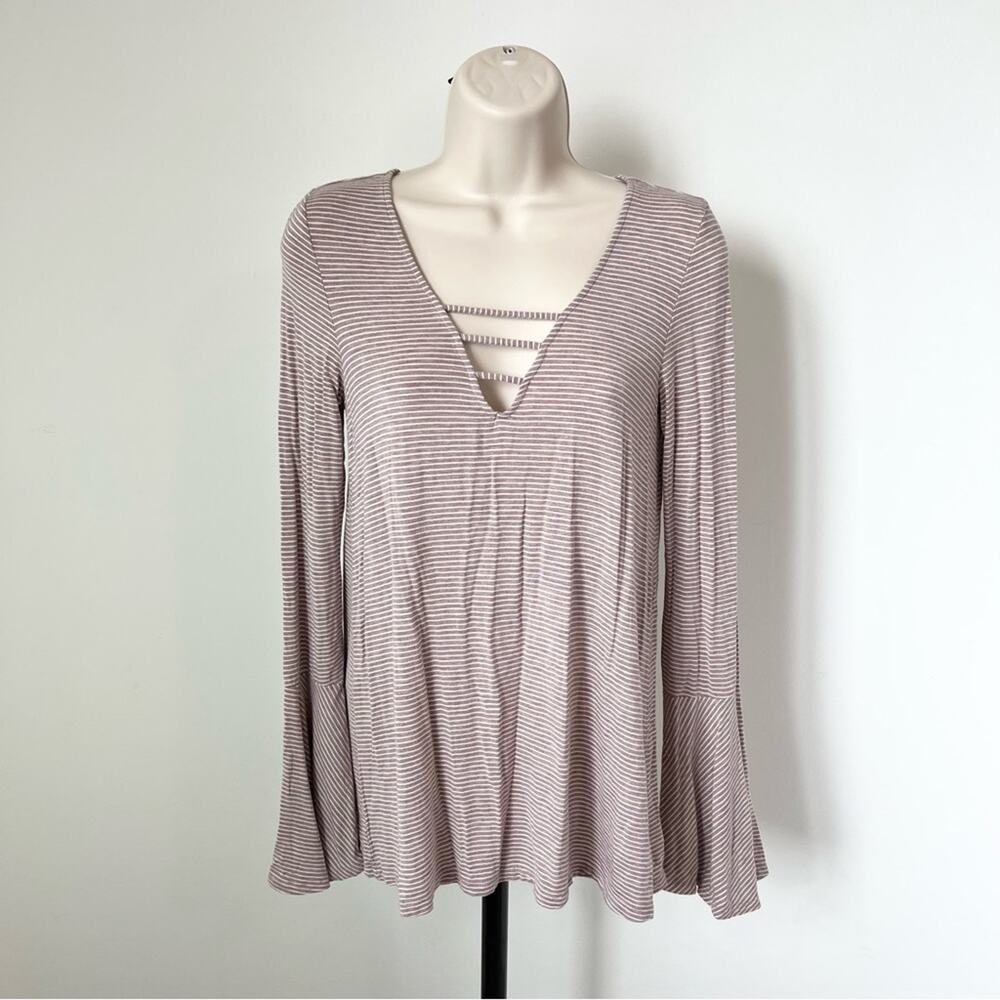 American Eagle Soft & Sexy Bell Sleeve Top Long Sleeve Blouse‎ Size S